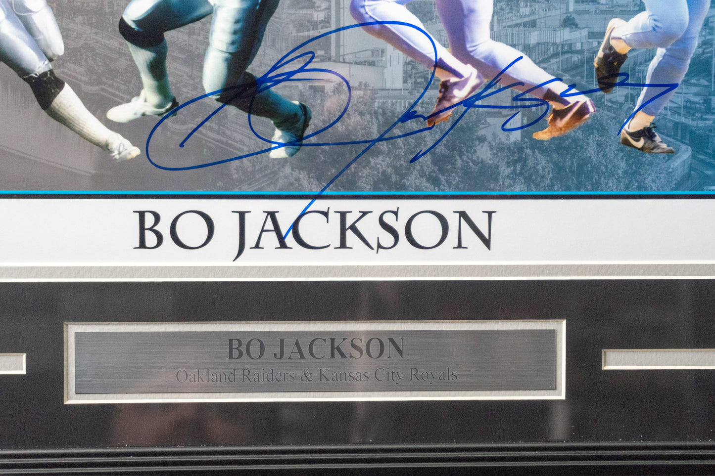 BO Jackson Signed Photo Football to Baseball Beckett Authentic