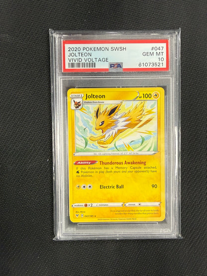 2020 Pokémon Jolteon #047/185 Vivid Voltage PSA 10 front